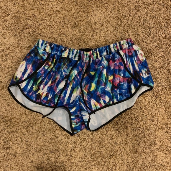 Fabletics Pants - Fabletics Carrie Short